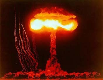 Sự công phá kinh hoàng của bom hạt nhân (ảnh minh hoạ)